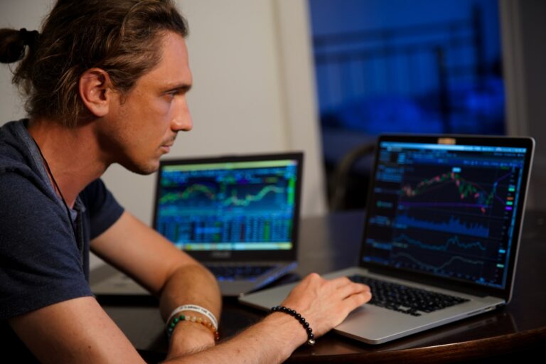 Trader : le devenir en suivant ces étapes