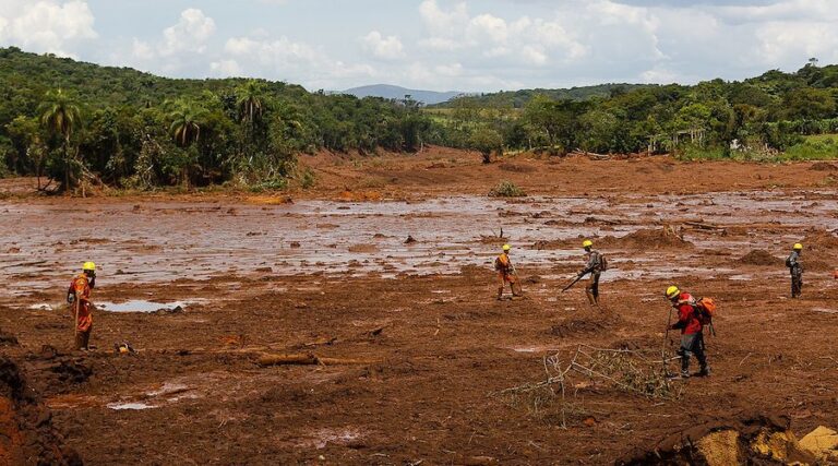 BHP s'apprête à faire face à une poursuite de 12 milliards de dollars au Royaume-Uni suite à la catastrophe du barrage au Brésil