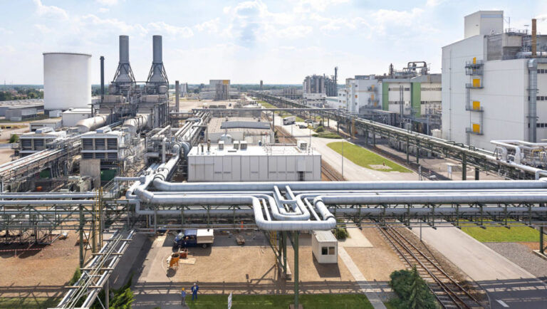 BASF et Eramet vont finaliser un partenariat de 2,6 milliards de dollars sur une fonderie de nickel en Indonésie