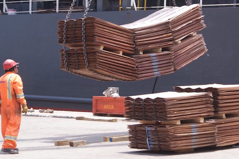 Copper price down