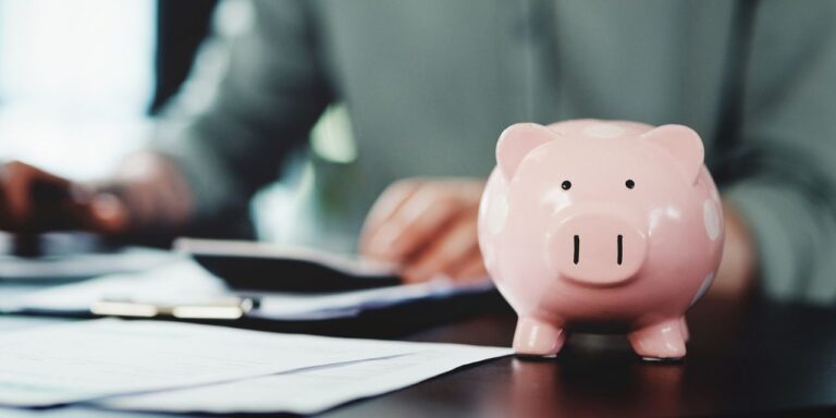 La Fed a relevé ses taux cette semaine.  Voici donc ce que vous devriez gagner sur votre compte d'épargne maintenant