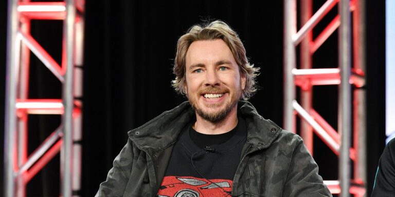 Le comédien Dax Shepard dit que vous devriez "nettoyer" cette partie de vos finances.  Les pros disent que c'est un moyen facile d'économiser des milliers