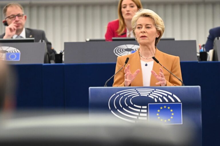 Les groupes d'entreprises américains et européens poussent en faveur d'un accord sur l'acier et les minéraux au sommet