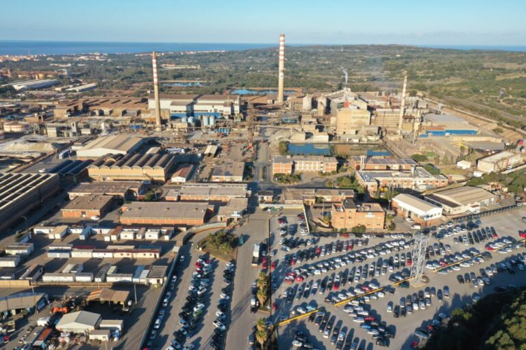 Les documents de Glencore sur le projet de centre de recyclage des batteries de véhicules électriques ne suffisent pas pour la Sardaigne