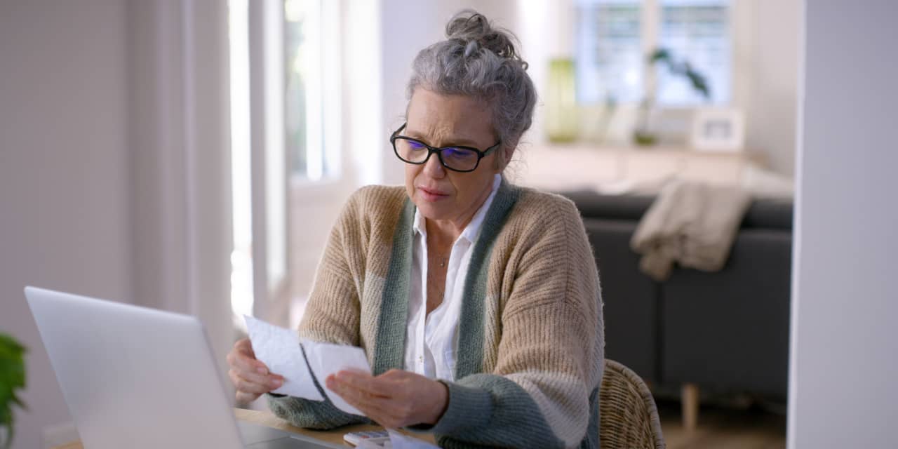 J'ai 60 ans, je suis à la retraite et j'ai investi 1,5 million de dollars.  Ai-je besoin d’un conseiller financier ?