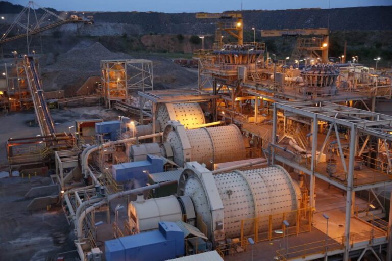 Endeavour Mining plonge après avoir licencié son PDG pour faute grave