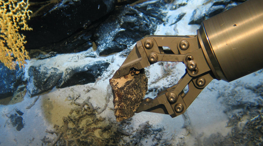 ROV KIEL 6000 working on the seabed in the area of the Mid-Atlantic Ridge.