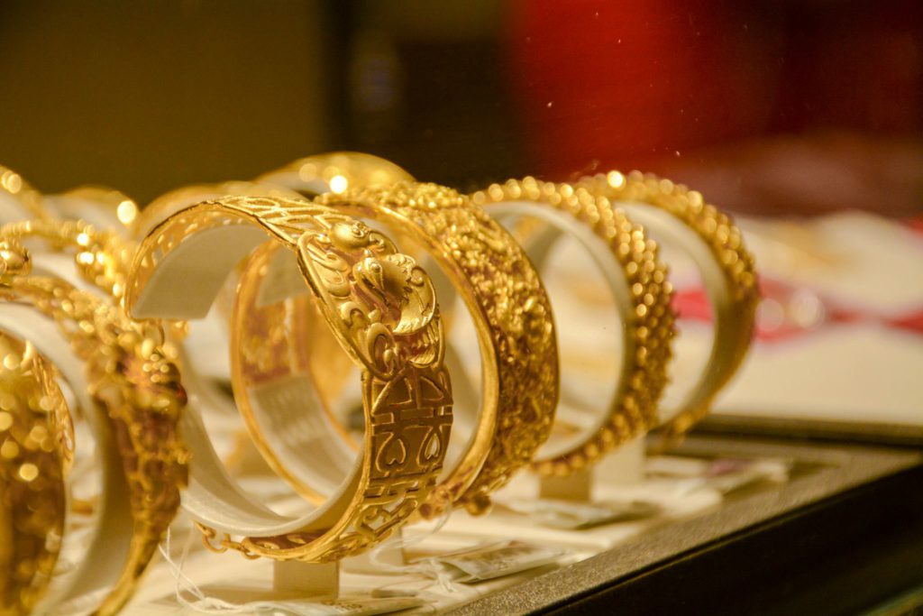 La demande d'or devrait atteindre un record grâce aux achats de la banque centrale, selon WGC