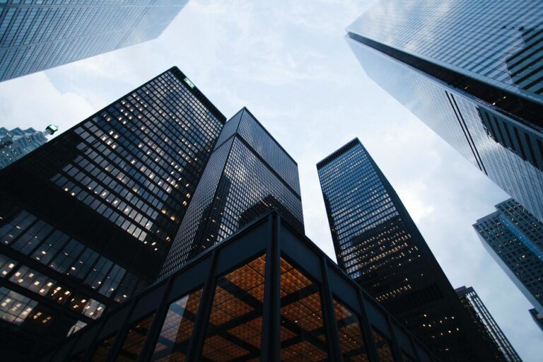 Les investisseurs immobiliers sont-ils friands de biens immobiliers fractionnés ?  3 experts partagent leurs idées