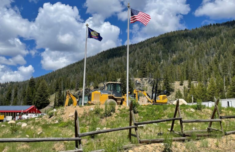 Perpetua a sollicité un prêt de 1,8 milliard de dollars pour développer une mine d'or et d'antimoine dans l'Idaho
