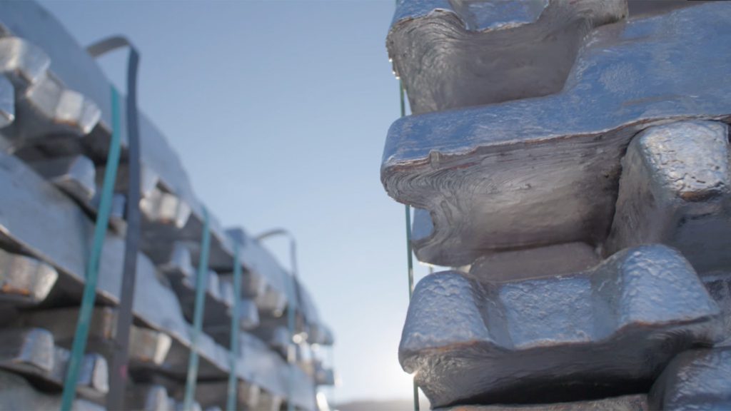 Le LME prévoit que les producteurs d'aluminium soumettent des données sur leurs émissions de carbone d'ici 2025