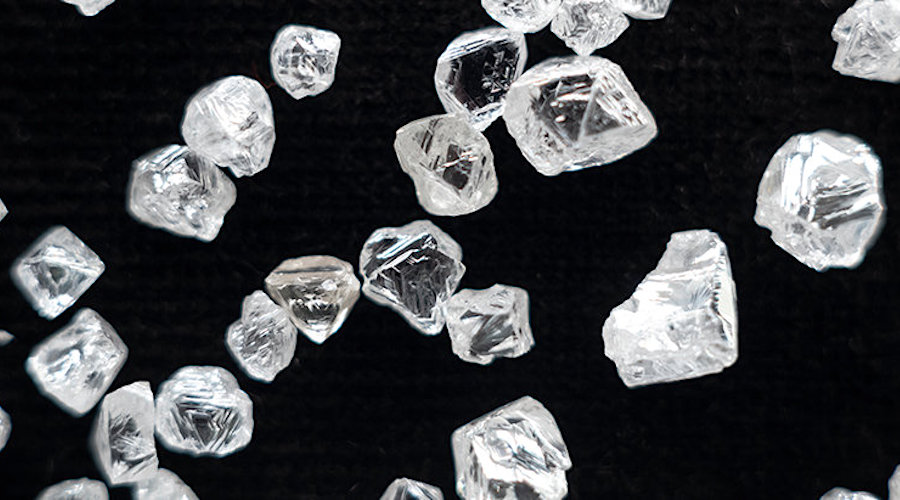 La vente de De Beers par Anglo est entravée par la situation du marché du diamant
