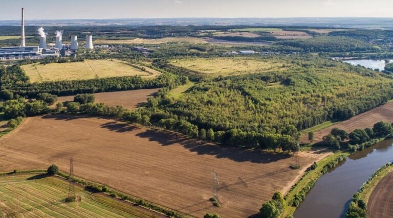 Canadian companies to use Czech manganese for Li-ion battery cathode materials