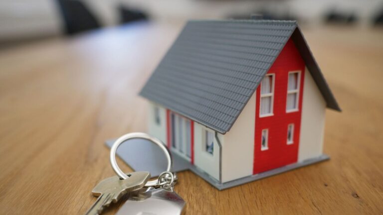 La DDA dévoile 3 nouveaux programmes de logements : 40 000 appartements, prix compris entre 11,5 lakhs et 5 crores de roupies. Vérifiez l'inscription et les autres détails