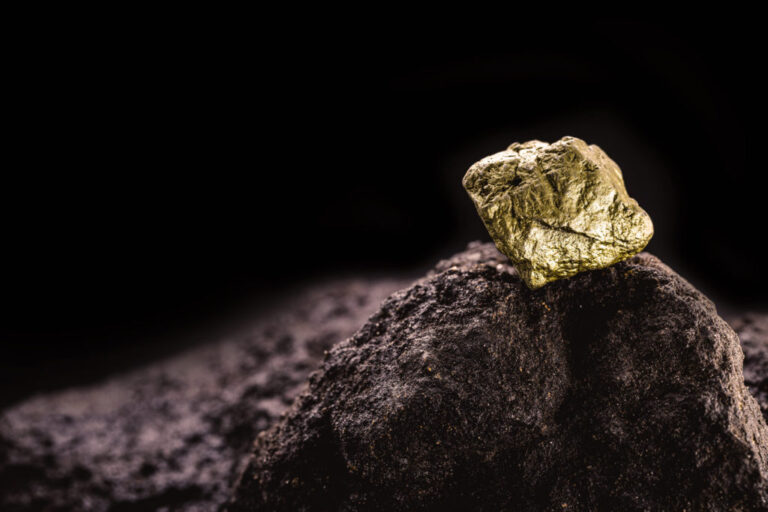 La pénurie de nouvelles découvertes d'or de qualité menace la croissance de l'offre – rapport