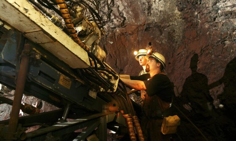 Les dépenses d'exploration resteront stables malgré les promesses de Trump et la vigueur des prix de l'or, selon S&P