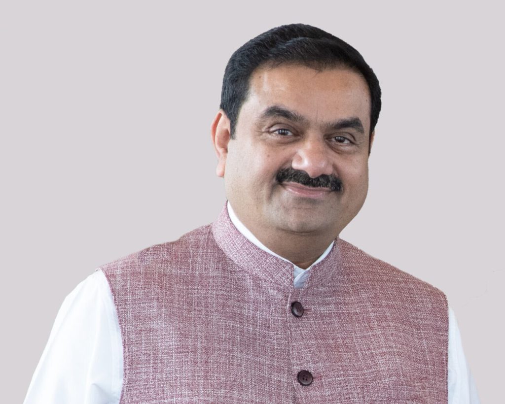 Les procureurs américains inculpent Gautam Adani pour corruption