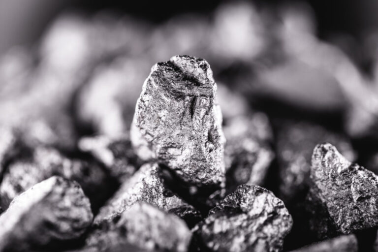 Larvotto Resources signe un accord d'achat d'antimoine avec Wogen