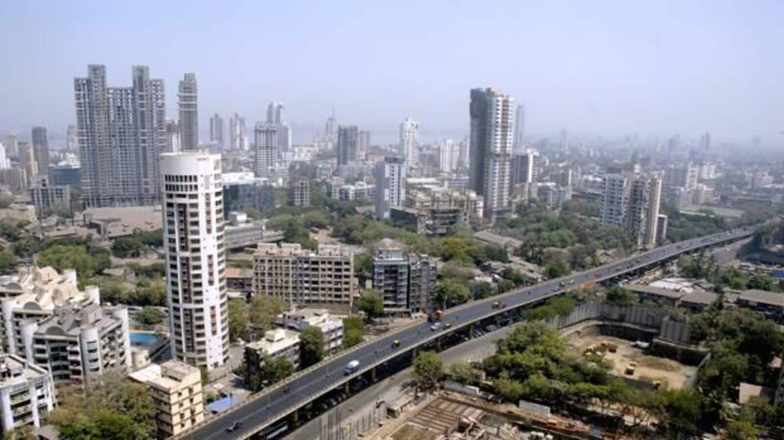 Les promoteurs pan-indiens recherchent le réaménagement de Mumbai et les opportunités SRA