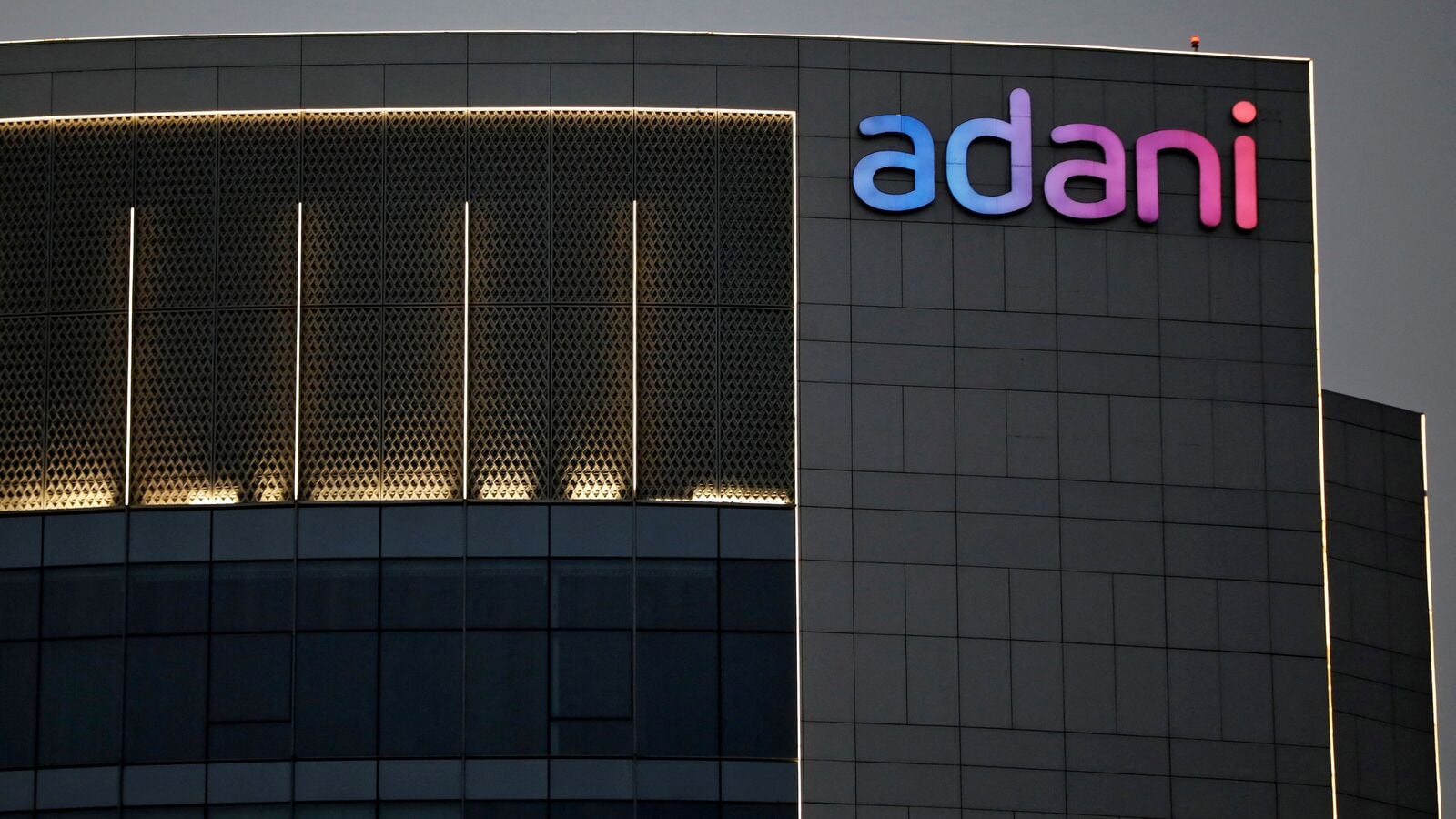 Adani Realty en pourparlers pour racheter Emaar India pour stimuler le secteur immobilier