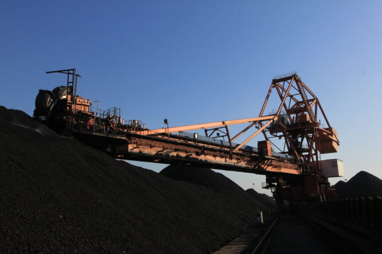 Colonne: les représailles de la Chine sur les tarifs de Trump remodeleront les flux de charbon de coke, les prix