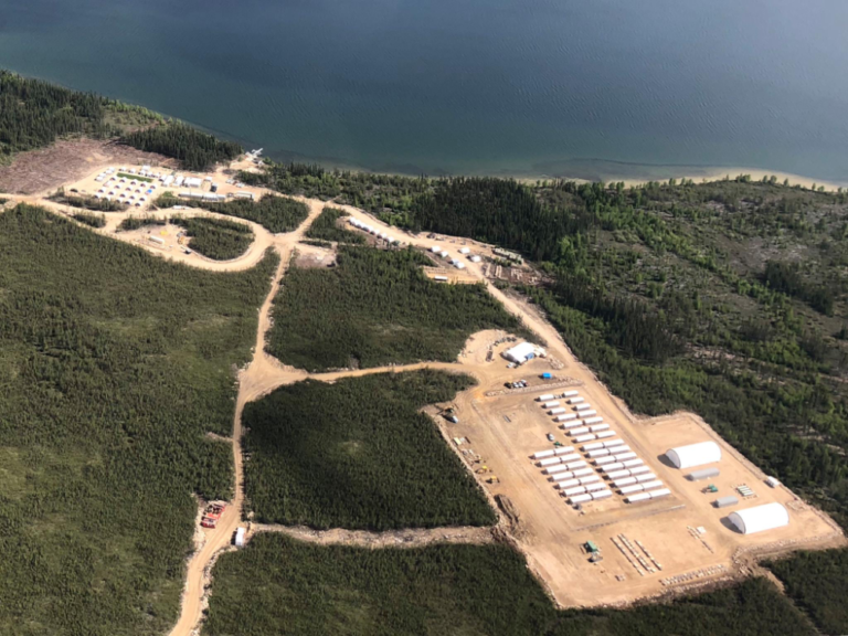 Nexgen approche des accords pour vendre de l'uranium aux services publics américains malgré les tensions commerciales
