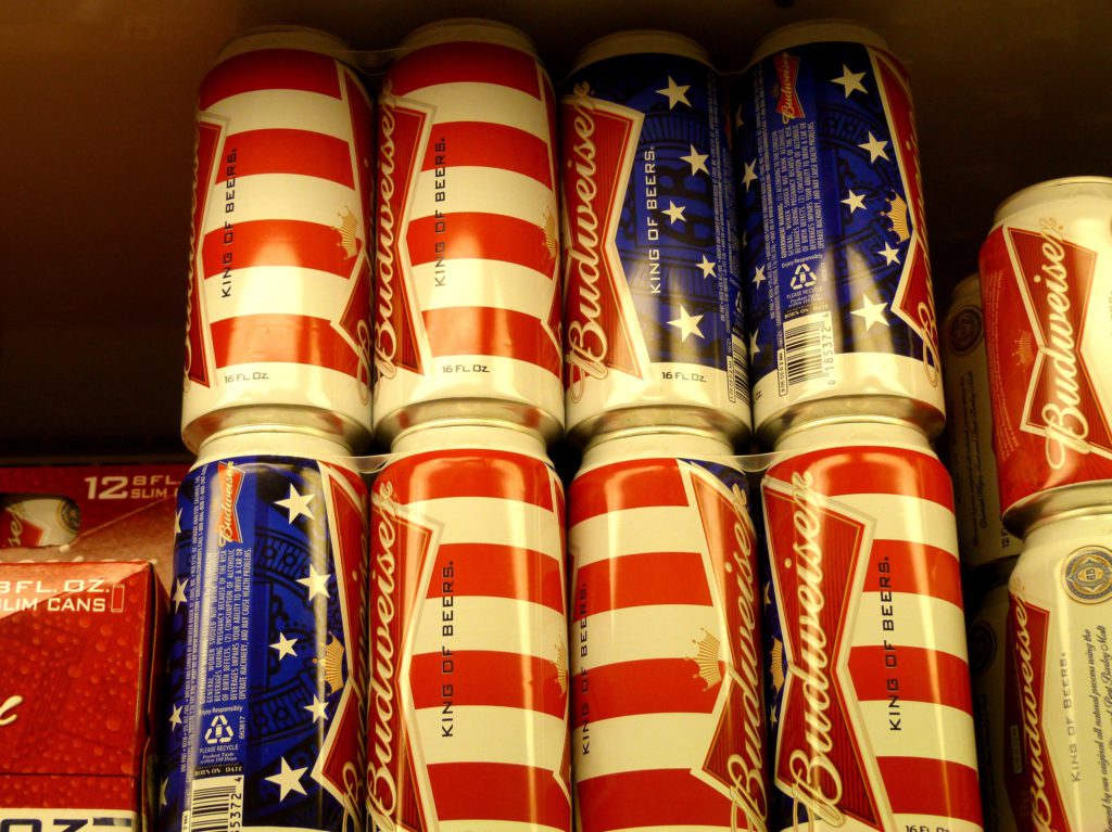 Colonne: Mauvaise nouvelle pour les buveurs de bière américains alors que les tarifs en aluminium entretiennent