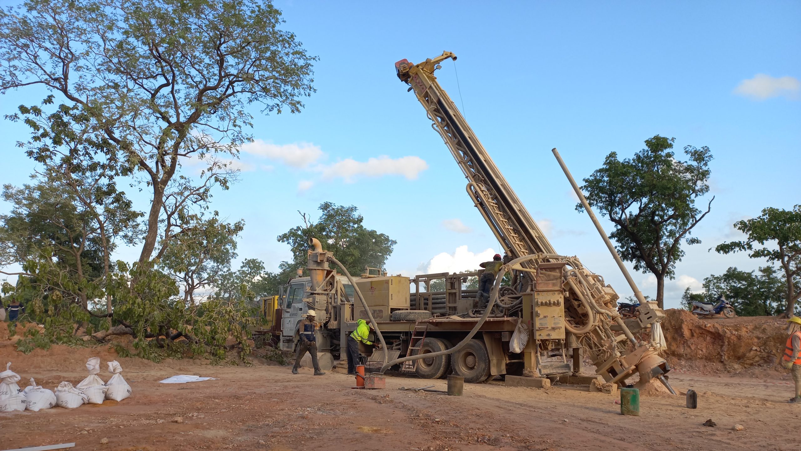 Le stock de Sanu Gold augmente en montage, Lundin maintient le soutien