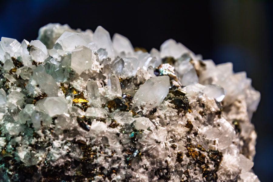 La Chine annonce une découverte de quartz vitale aux puces pour nous rivaliser avec les mines