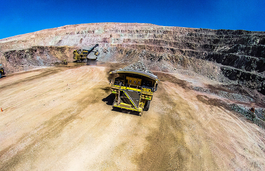 Le régulateur des mines chiliens enquête sur la mort des travailleurs à la mine de cuivre KGHM