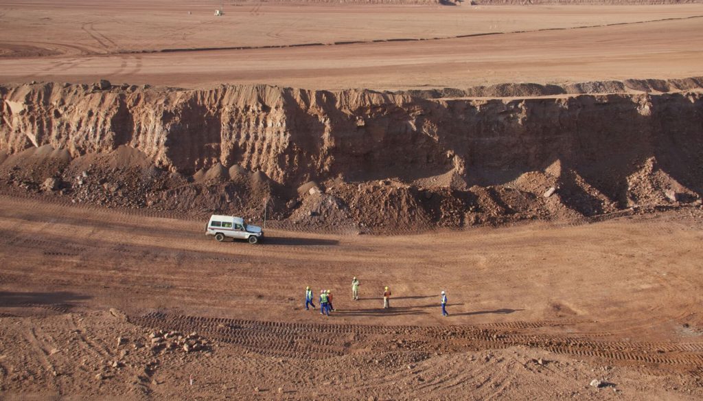 Orano explore la vente des actifs d'uranium du Niger, Rapports FT