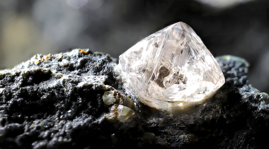 Diamond industry cracks under pressure as era nears collapse