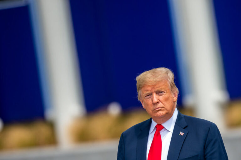 Le prix de l'or rebondit à 3 300 $ en tant que décision de la Cour des digestes du marché sur les tarifs Trump