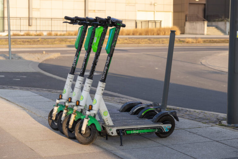 Matériaux cycliques, partenaire de chaux pour recycler les moteurs électriques de nous, flotte de micromobilité canadienne