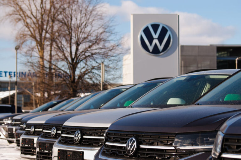 Les constructeurs automobiles avertissent les bordures des terres rares de la Chine pourraient arrêter la production