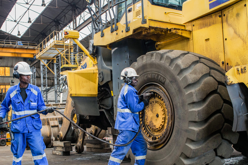 Les actions d'Eramet glissent alors que le Gabon prévoit l'interdiction d'exportation du minerai de manganèse