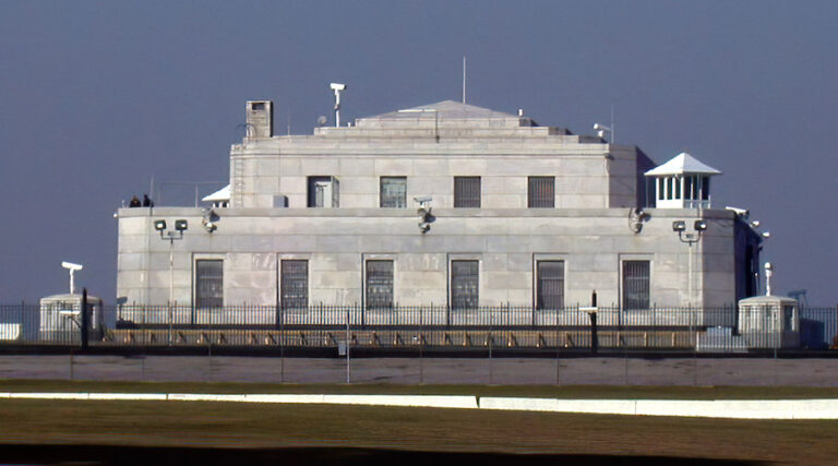Fort Knox explainer: Why verifying the US gold reserves matters