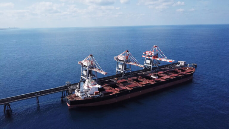 La course aux navires chargés de cuivre pour nous atteindre avant les tarifs de 50% de Trump