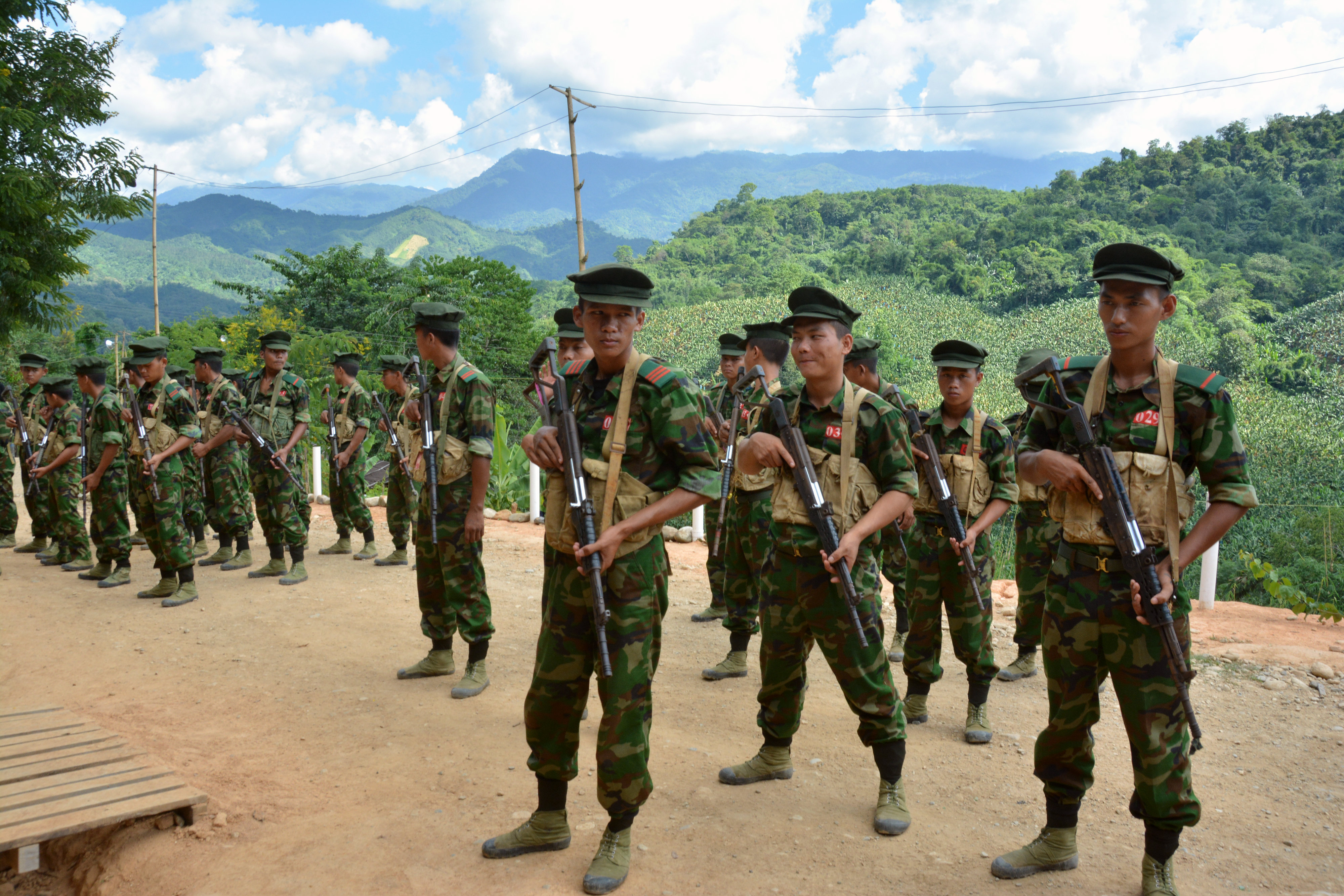 La Chine risque l'approvisionnement mondial des terres rares pour arrêter la victoire rebelle du Myanmar