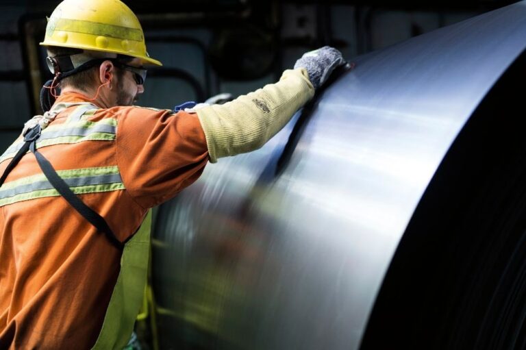 Cleveland-Cliffs Inks Pactes en acier pluriannuel avec américains les constructeurs automobiles en tarif