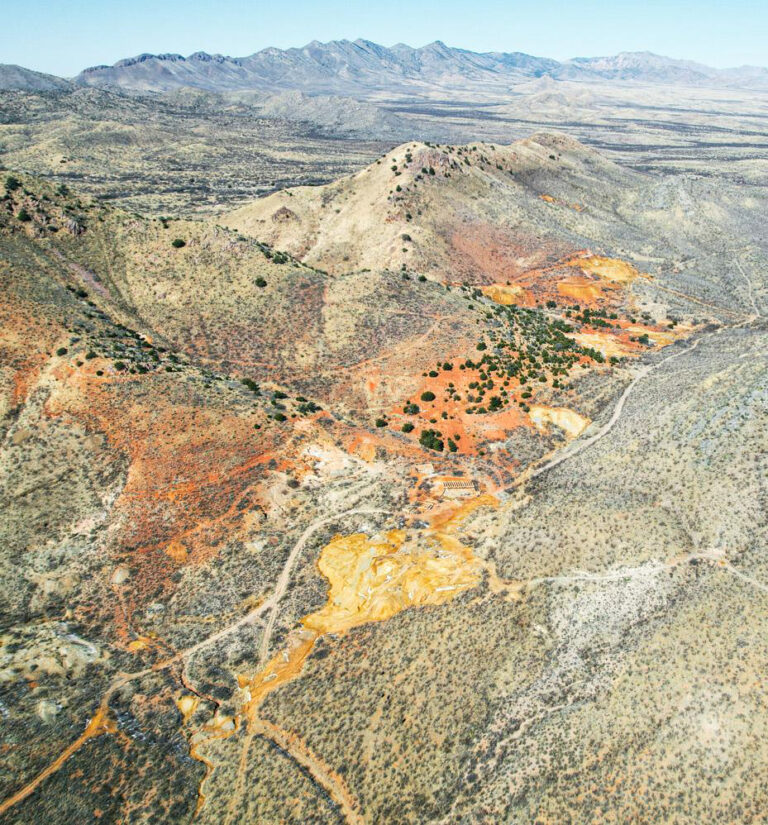 Intrepid frappe le cuivre de haute qualité dans le hotspot historique de l'Arizona