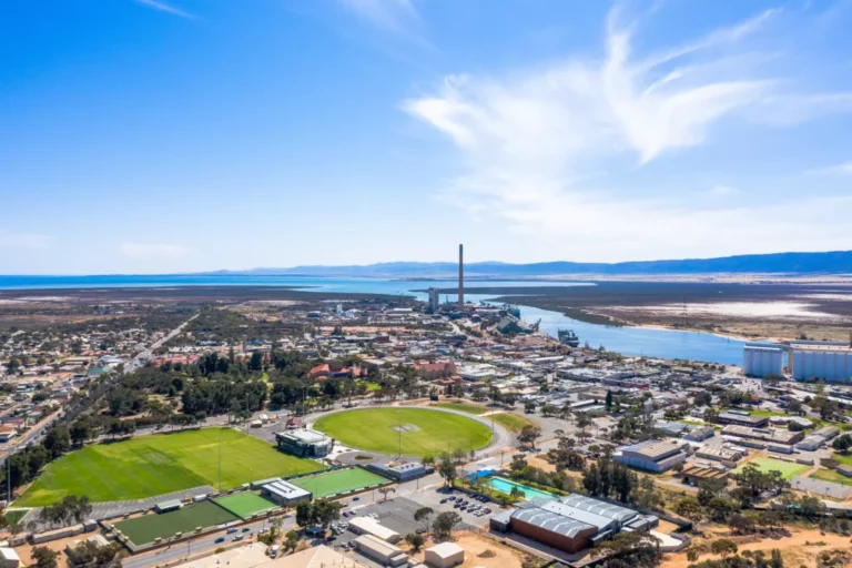 L'Australie engage 87 millions de dollars pour sauver les fonderies de Nyrstar de Trafigura dans les minéraux critiques poussent