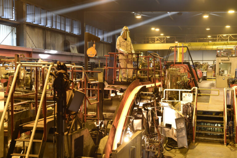 Les revenus d'Aurubis ont battu les prévisions car l'offre de cuivre reste serrée