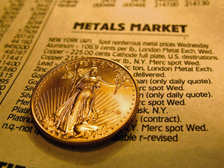 Les actions d'or battent le record de 2011 car les investisseurs recherchent des refuges sûrs