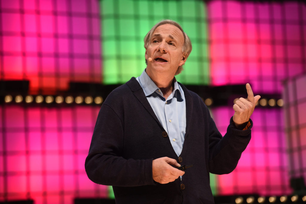 Dalio fait écho à Griffin en voyant l'or comme plus sûr que le dollar américain