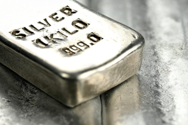 L'argent du Comex devrait retourner à Londres en raison de prix au comptant record