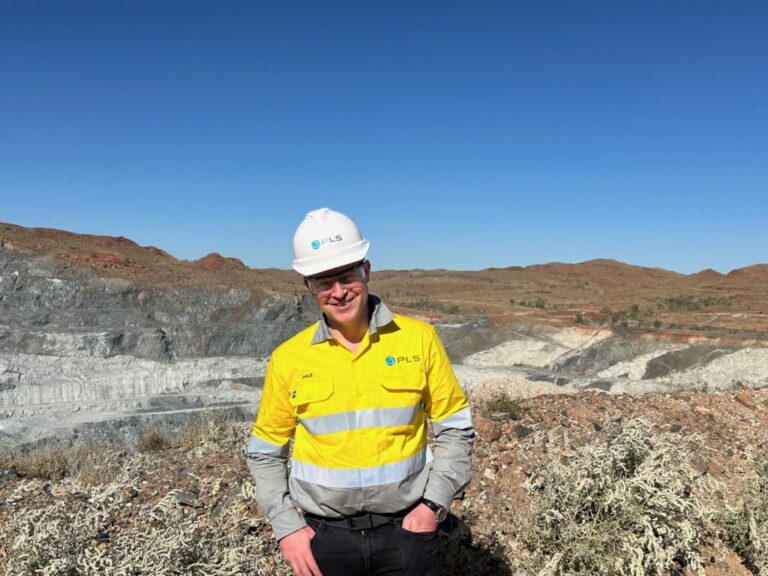 Le mineur de lithium PLS affirme que le stockage d’énergie compense la morosité des véhicules électriques aux États-Unis