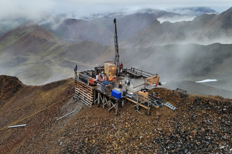 Nova remporte le prix du Pentagone de 43,4 millions de dollars pour construire Antimony Hub, les actions montent en flèche