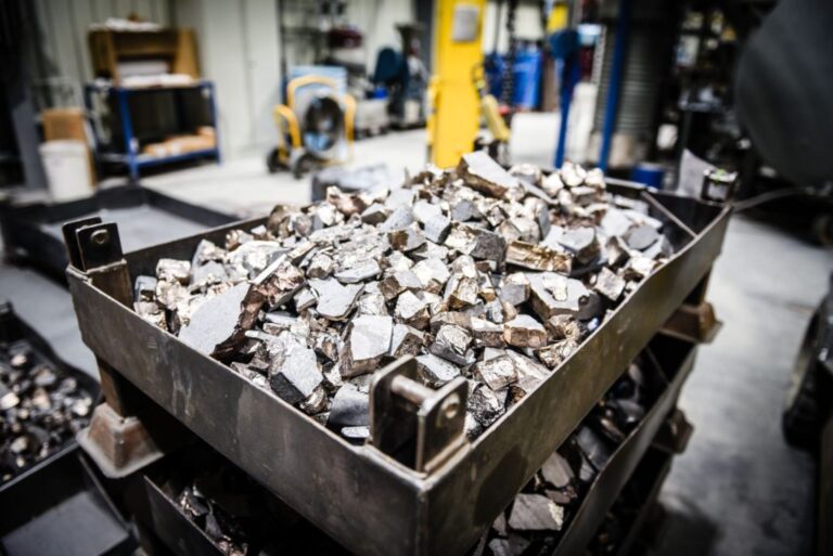 USA Rare Earth paie 100 millions de dollars pour le producteur d'alliages en métal basé au Royaume-Uni