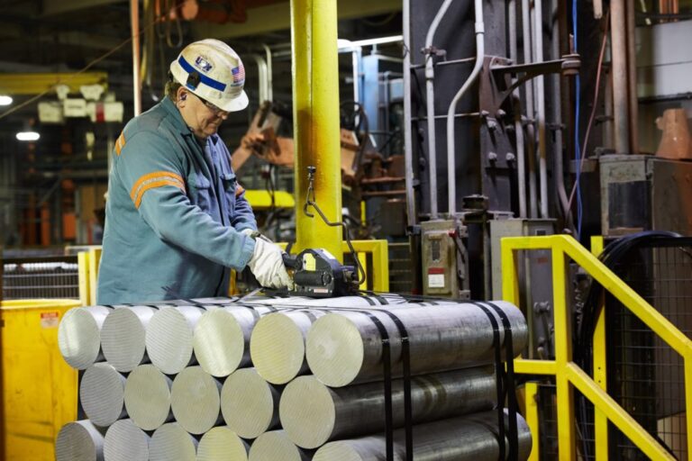 Le titre de Century Aluminum chute alors que Glencore réduit sa participation